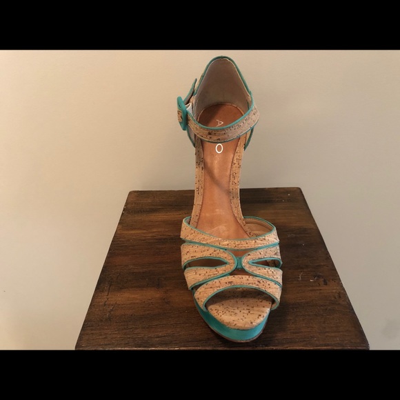 Aldo barely worn teal heeled sandals - Picture 2 of 5